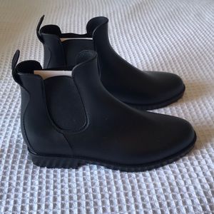 Ankle rain boots from Amazon